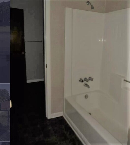 More Photos Of 6535 Summertime Apartments, 6535 Jeffrey Dr, Fayetteville Apartments For Sale