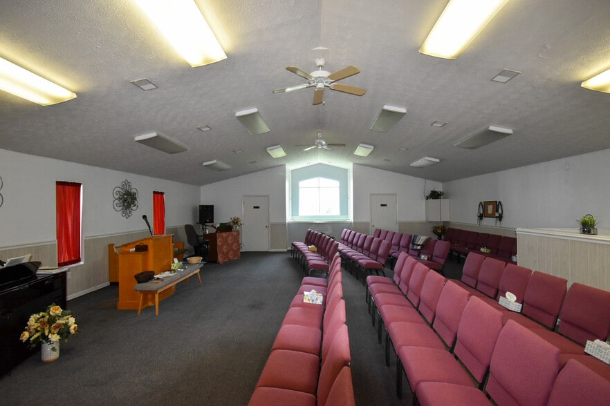 More Photos Of 65 Highland Ave, Lancaster Religious Facility For Sale