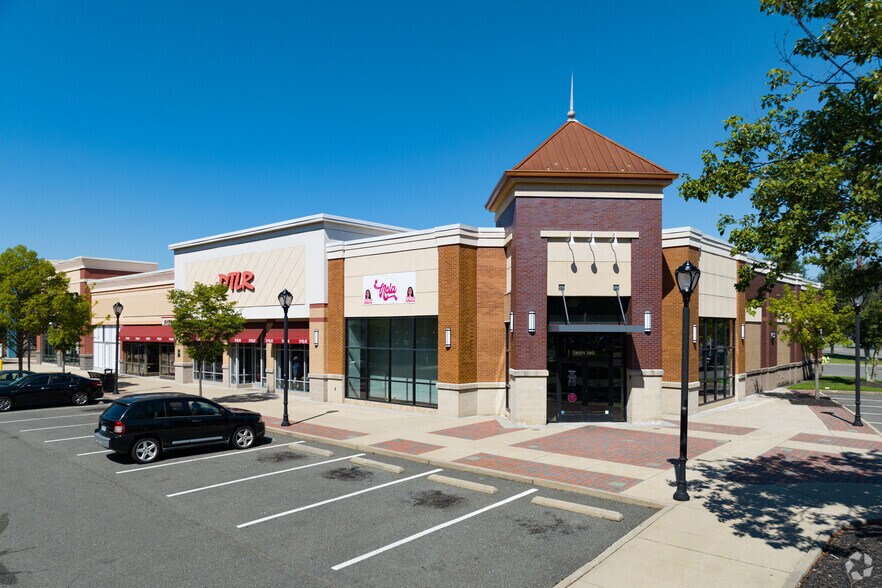 More Photos Of 4501 S Laburnum Ave, Richmond Freestanding For Lease