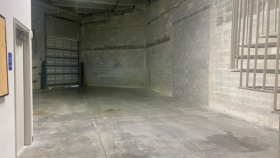 More Photos Of 1835 NW 112th Ave, Miami Warehouse For Lease