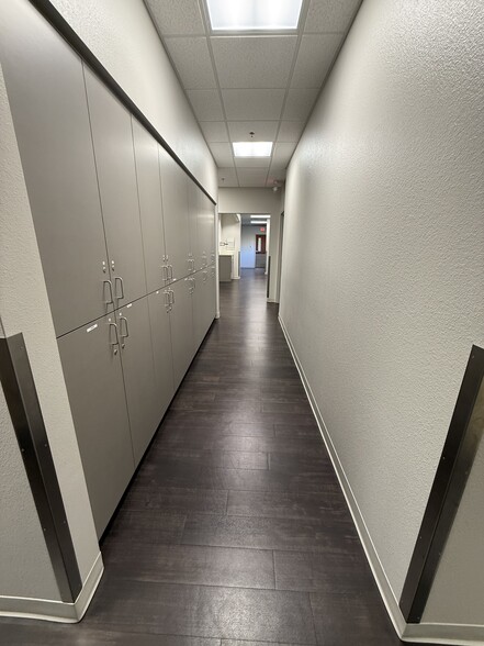 More Photos Of 3413 Golden Rd, Tyler Medical For Lease