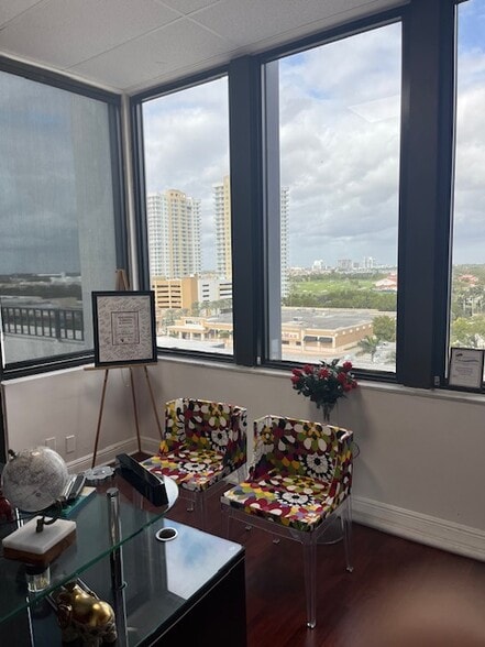 More Photos Of 1920 E Hallandale Beach Blvd, Hallandale Beach Office For Sale