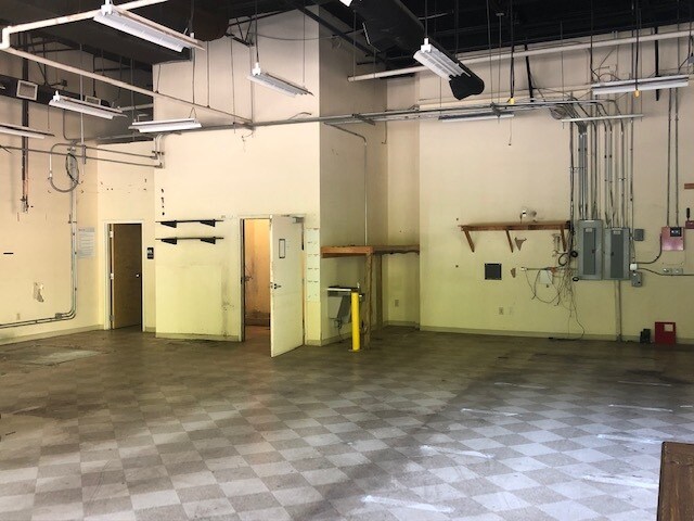 More Photos Of 1641 Matthews Township Pky, Matthews Freestanding For Lease