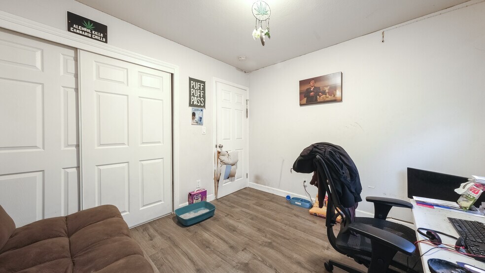 More Photos Of 2120 E 22nd St, Oakland Apartments For Sale