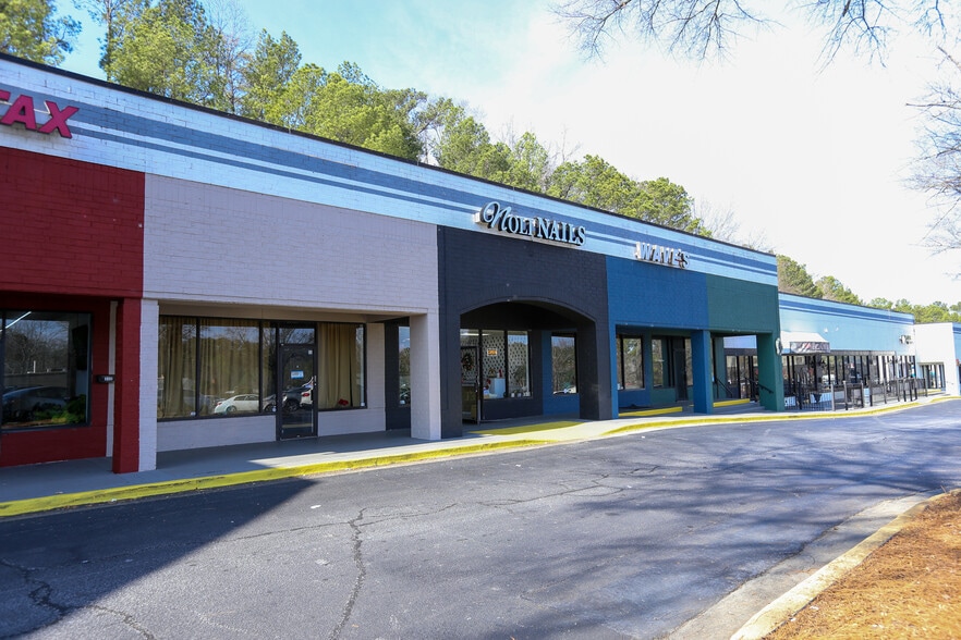 More Photos Of 8610 Roswell Rd, Atlanta Unknown For Lease