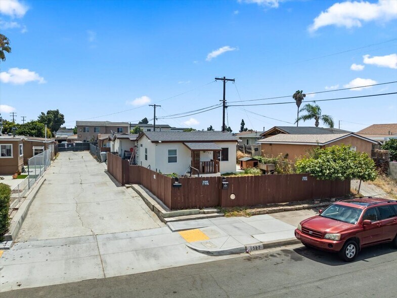 Primary Photo Of 1525 S 42nd St, San Diego Apartments For Sale