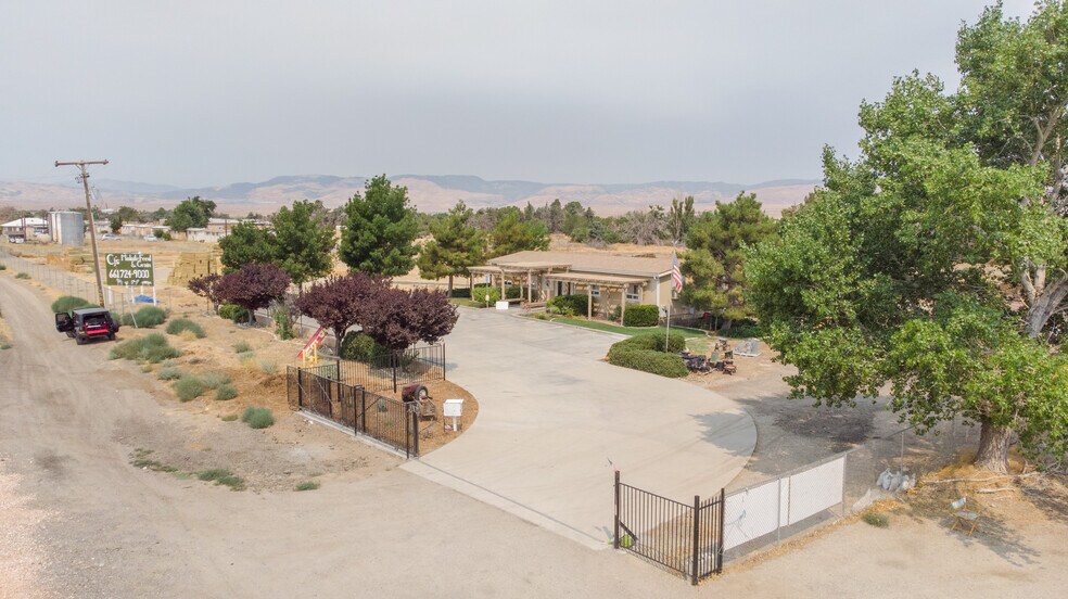 More Photos Of 28101 W Avenue C6, Lancaster Office Residential For Sale