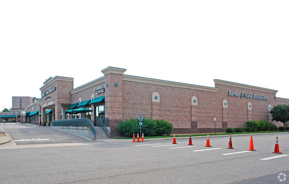 More Photos Of County Line Rd @ S Yosemite St, Littleton Unknown For Lease