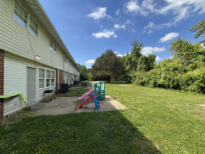 More Photos Of 15488 Mount Calvert Rd, Upper Marlboro Apartments For Sale