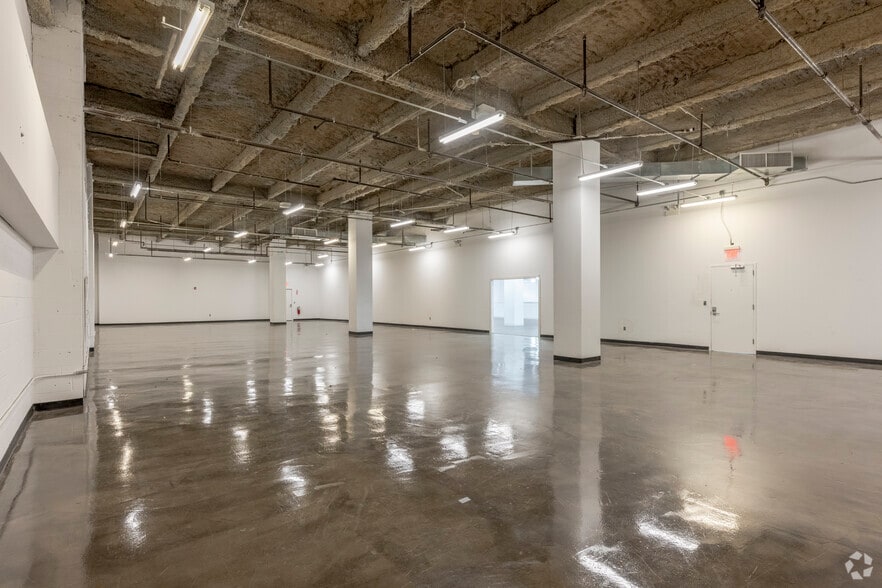 More Photos Of 100 Greyrock Pl, Stamford Unknown For Lease