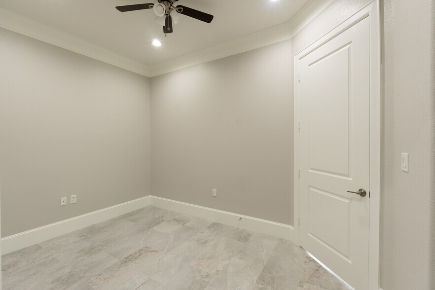 More Photos Of 12414 Spring Cypress Rd, Tomball Medical For Sale