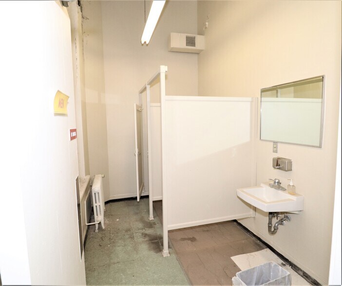 More Photos Of 4 W Fourth St, Cincinnati Office Residential For Sale