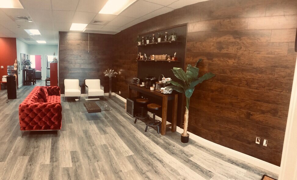 More Photos Of 12401 Brantley Commons Ct, Fort Myers Medical For Lease