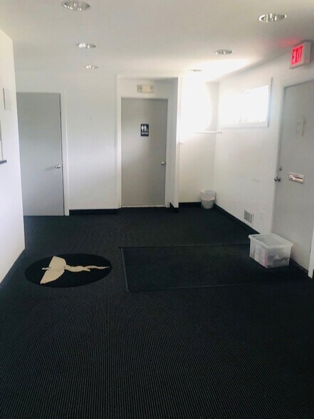 More Photos Of 111 Carleton Ave, Islip Terrace Medical For Lease