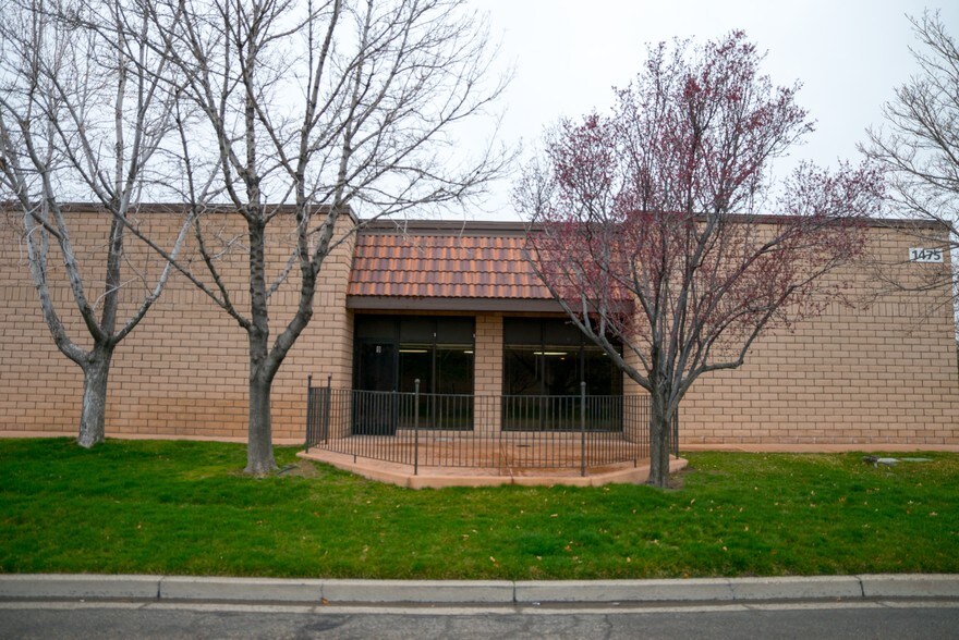 More Photos Of 1475 Old Hot Springs Rd, Carson City Warehouse For Lease