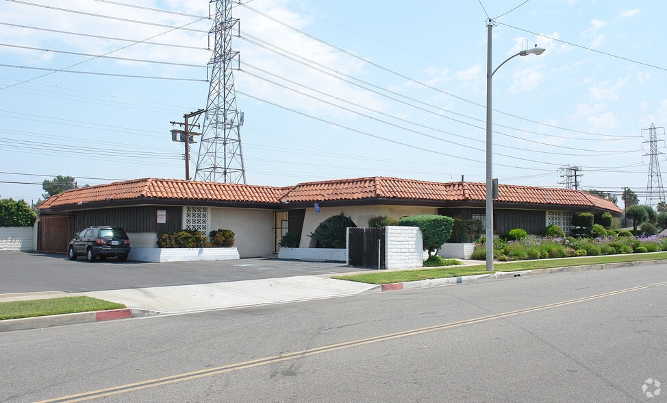 More Photos Of 1665 S Brookhurst St, Anaheim Assisted Living For Sale