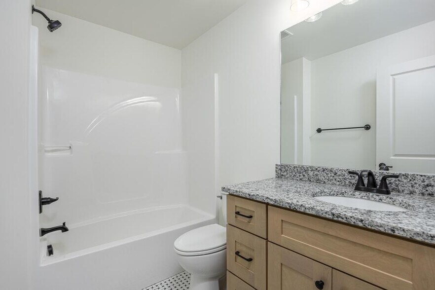 More Photos Of 353-505 Hungry Hollow Rd SE, Cleveland Multifamily For Sale