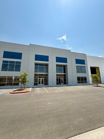 More Photos Of 6550 Bruce St, Las Vegas Distribution For Lease