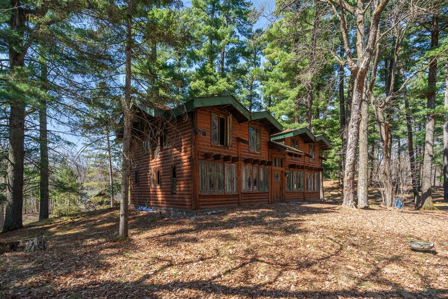 More Photos Of 1098 340th Ave, Frederic Specialty For Sale