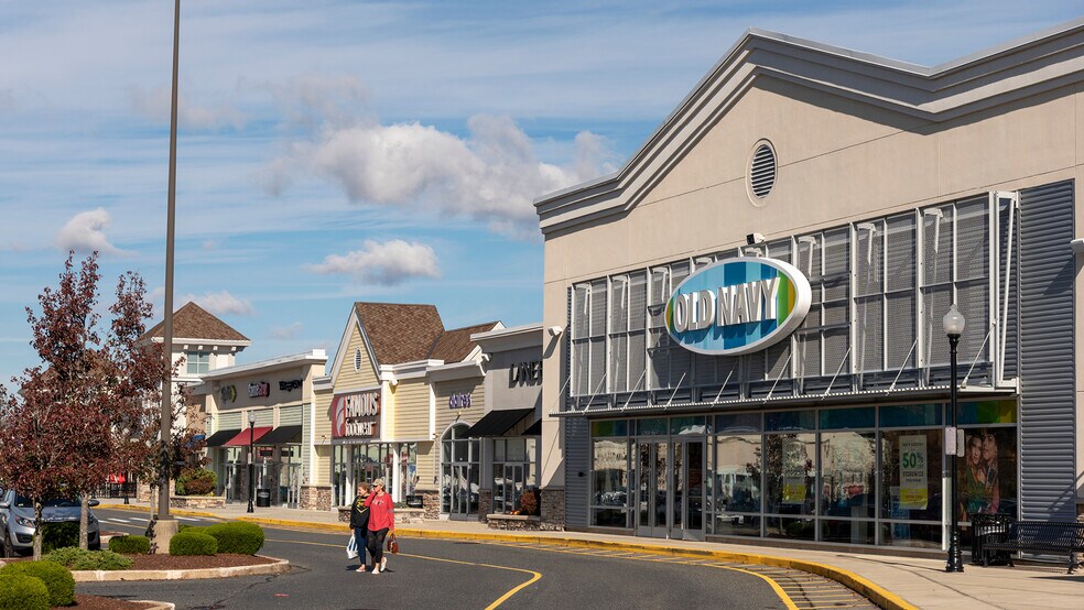 More Photos Of 70 Worcester Providence Tpke, Millbury Unknown For Lease