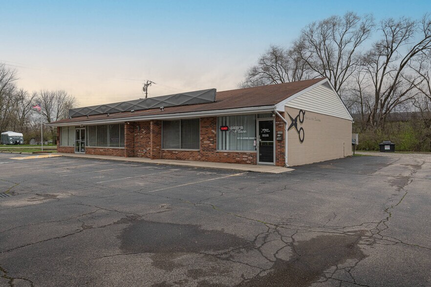 More Photos Of 749-751 Dayton Oxford Rd, Carlisle Freestanding For Lease