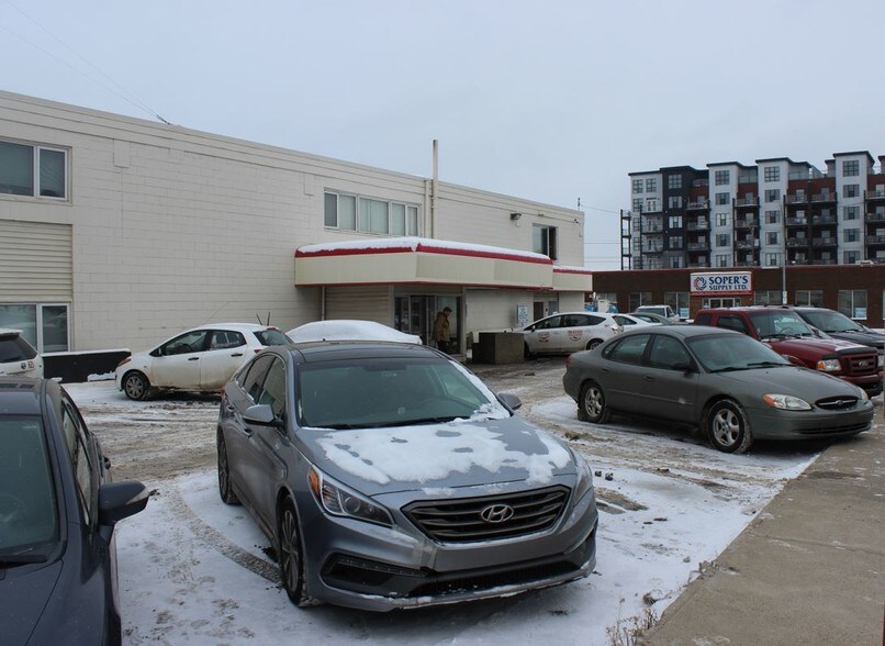 More Photos Of 10538 114th St NW, Edmonton Office For Sale