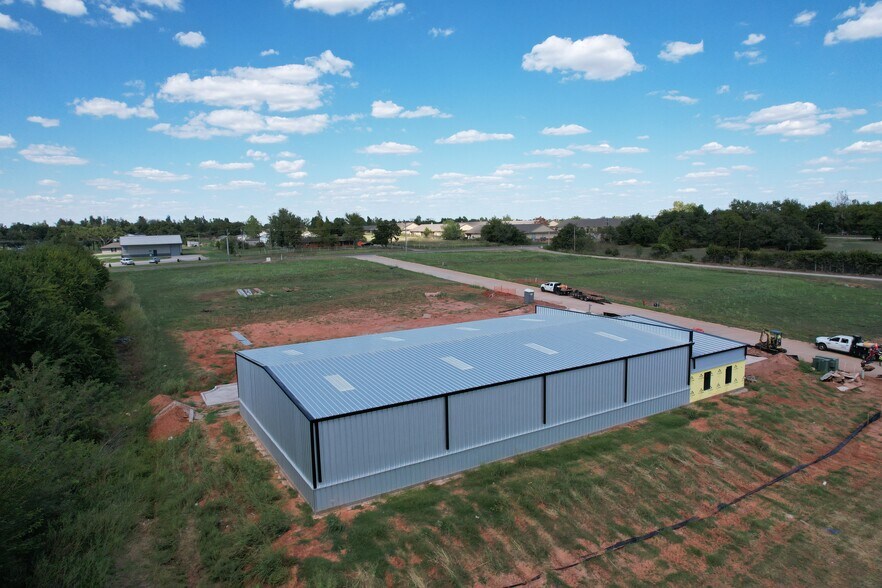 More Photos Of 6785 Prosper, Edmond Industrial For Lease