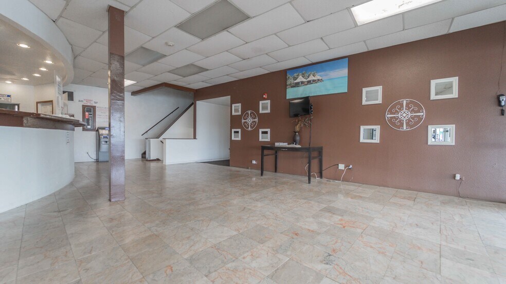 More Photos Of 6200 Melton Rd, Gary Hotel For Sale
