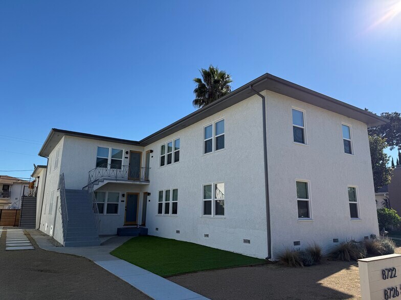More Photos Of 8722 Ramsgate Ave, Los Angeles Apartments For Sale