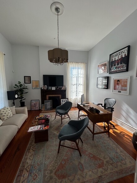 More Photos Of 1307 6th Ave N, Nashville Office For Lease