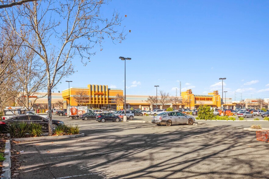 More Photos Of 2181 Monterey Hwy, San Jose Storefront For Sale