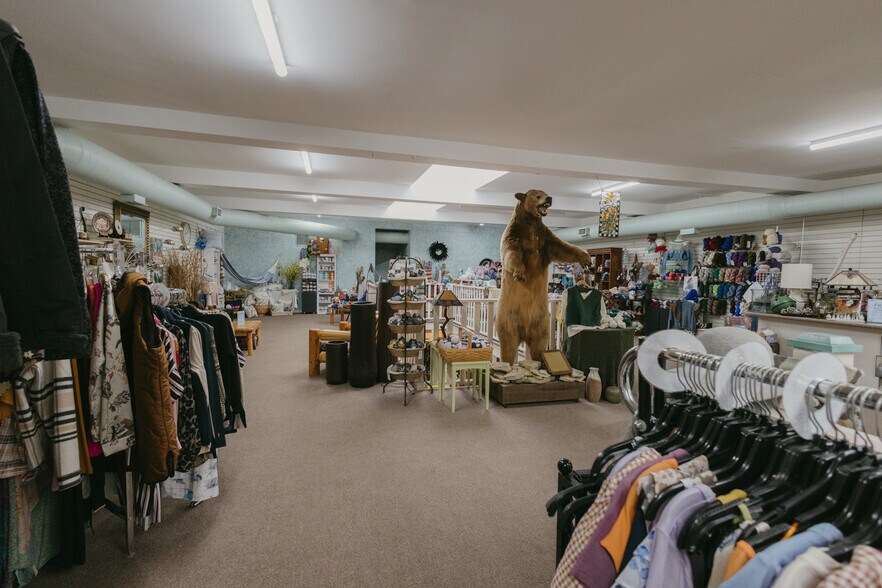 More Photos Of 121 Rittenhouse Ave, Bayfield Storefront For Sale