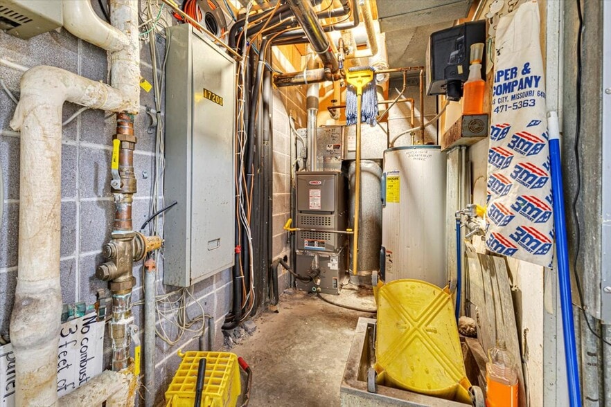 More Photos Of 17200 E 39th St S, Independence Religious Facility For Sale