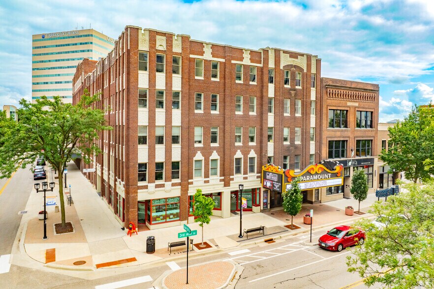 Primary Photo Of 305 2nd St SE, Cedar Rapids Office Residential For Lease