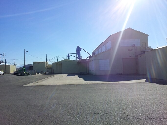 More Photos Of 8380 Agate Rd, White City Manufacturing For Sale