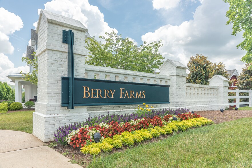 More Photos Of 4068 Rural Plains Cir, Franklin Unknown For Lease