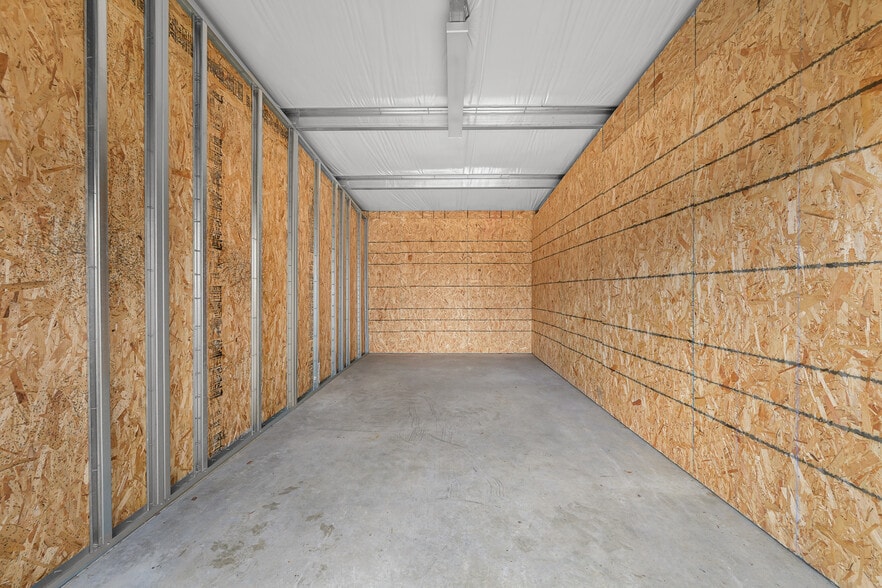 More Photos Of 1479 W Smith Rd, Ferndale Self Storage For Sale