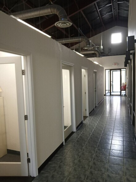 More Photos Of 2101 Randol Mill rd, Arlington Office For Sale