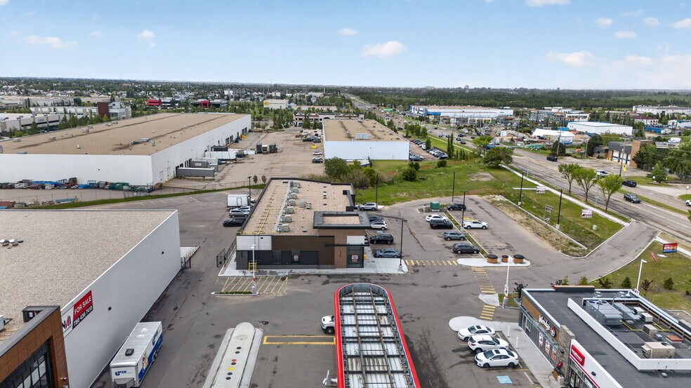 More Photos Of 4905 Roper Rd NW, Edmonton Unknown For Lease