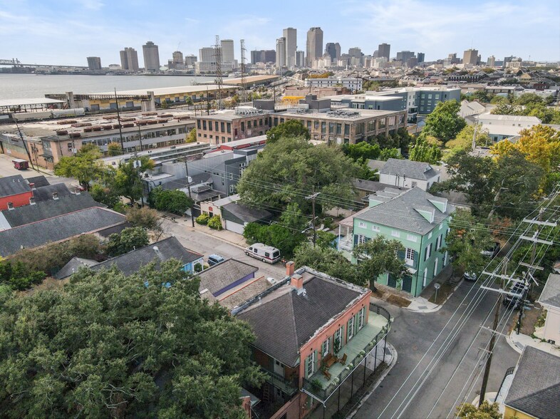 More Photos Of 2406-2408 Chartres St, New Orleans Office Residential For Lease