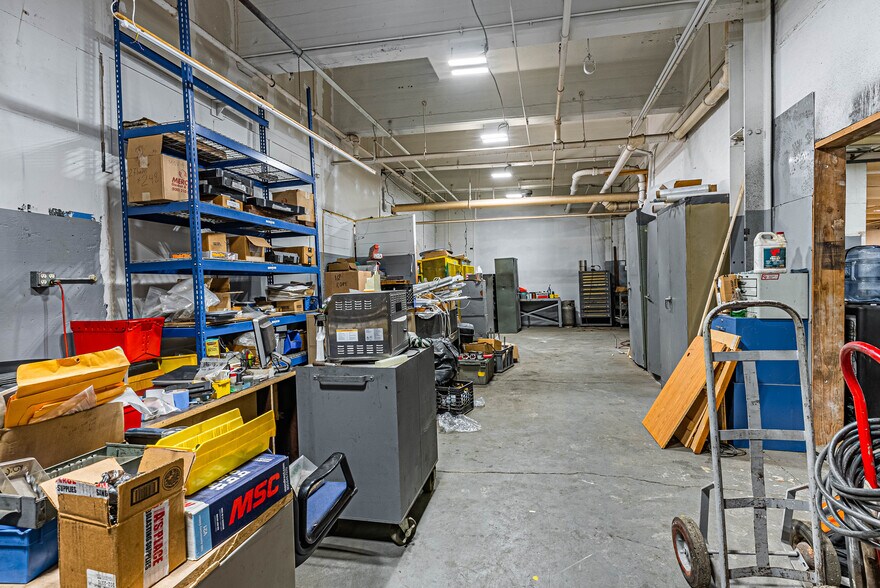 More Photos Of 161 Abington Ave, Newark Warehouse For Sale