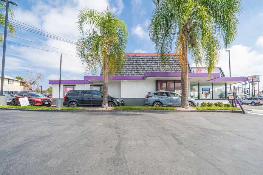More Photos Of 4253 E Cesar E Chavez Ave, Los Angeles Fast Food For Sale