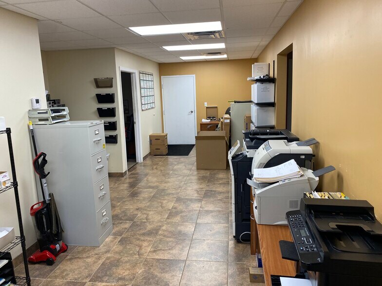 More Photos Of 205-279 Goolsby Blvd, Deerfield Beach Coworking Space