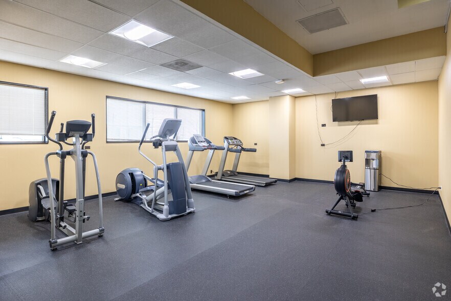 More Photos Of 3600 S Yosemite St, Denver Medical For Lease