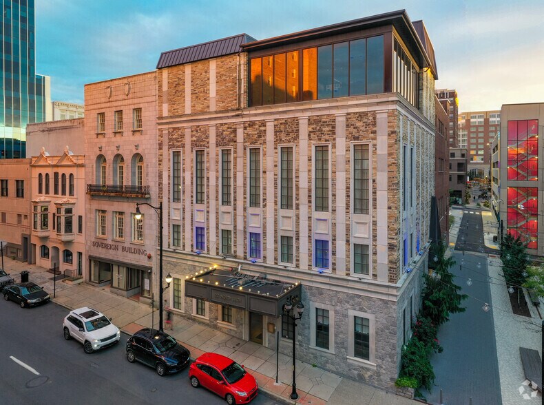 Primary Photo Of 18 N 6th St, Allentown General Retail For Sale