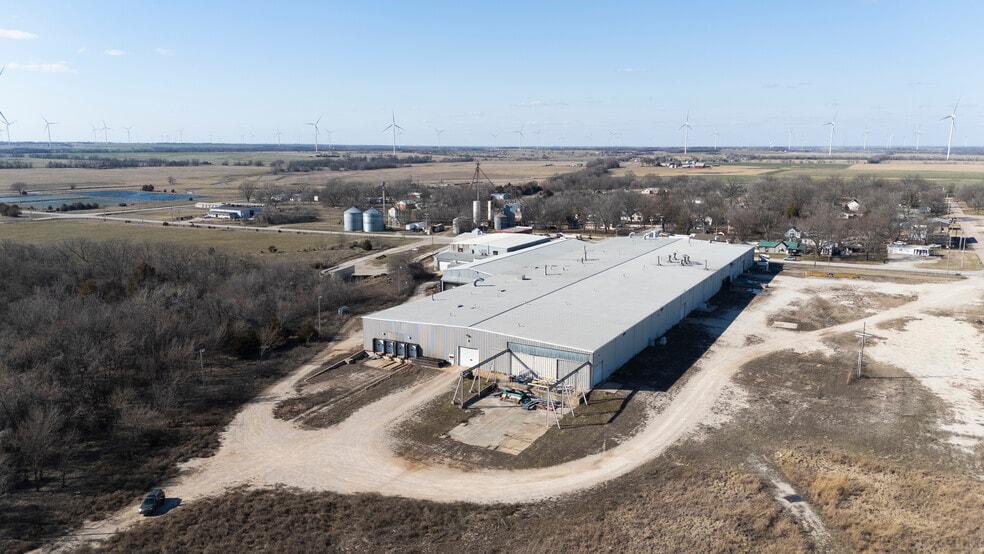 More Photos Of 100 Center St, Galesburg Manufacturing For Sale