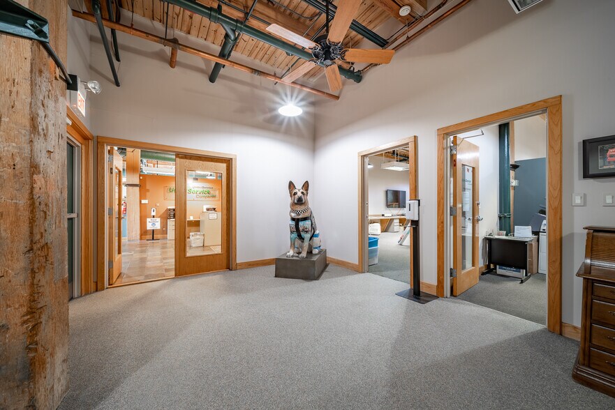 More Photos Of 1550 S Indiana Ave, Chicago Office Residential For Sale