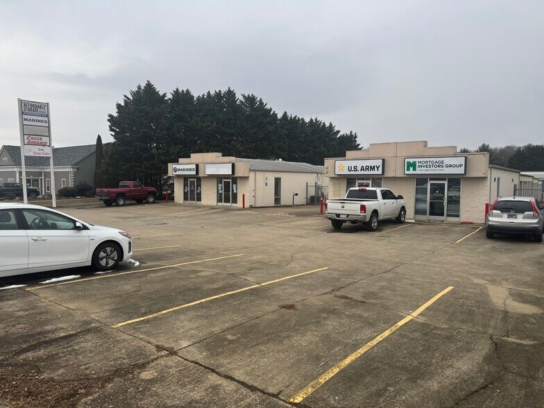 More Photos Of 3145 E Andrew Johnson Hwy, Greeneville Storefront For Lease