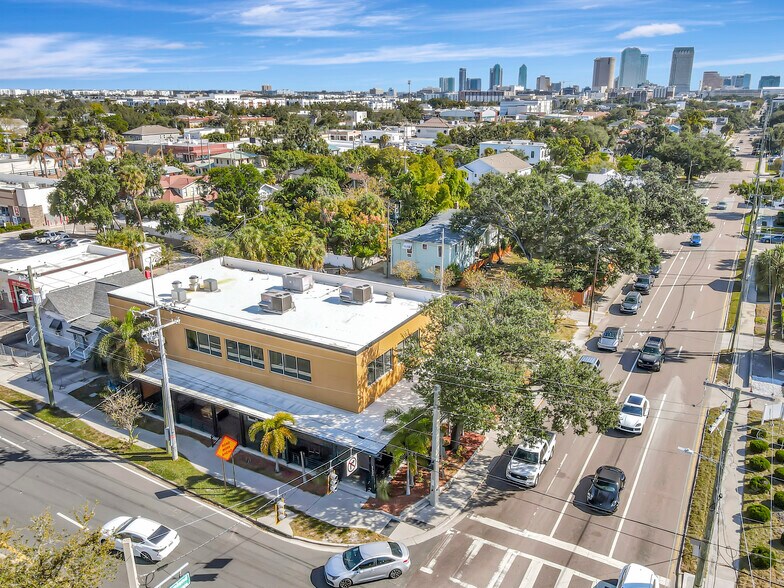More Photos Of 122 S Howard Ave, Tampa Restaurant For Lease