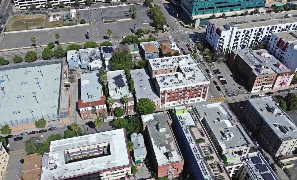 More Photos Of 1311 Ingraham St, Los Angeles Apartments For Sale